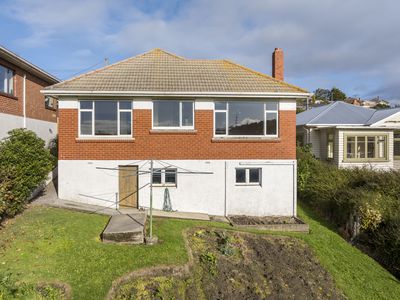 23 Riselaw Road, Calton Hill