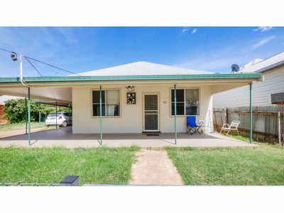 42 Third Avenue, Narromine
