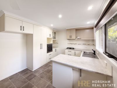 28 Derimal Street, Horsham