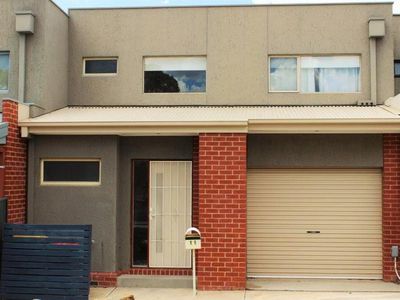 11 Weddell Street, Golden Square