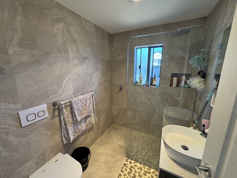 7a Kingarth Street, Busby