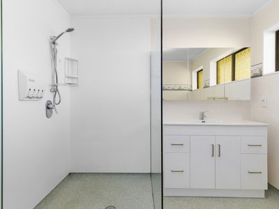 2 / 28 Marlborough Street, Silverstream