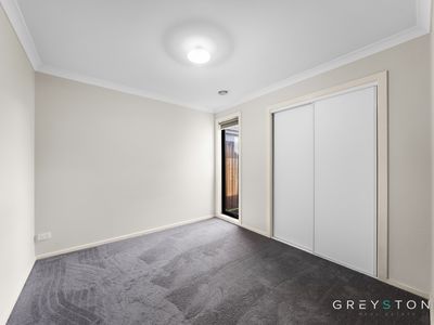 16 Abbott Street, Melton South