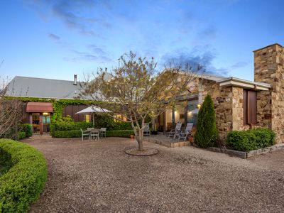 61 Waterfalls Road, Mount Macedon