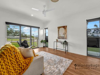 1-3 Sassafras Close, Woodhill