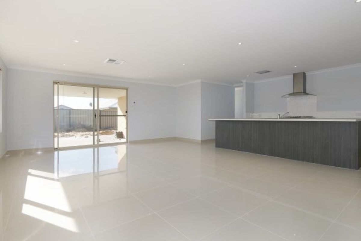 8 Poseidon Road, Byford