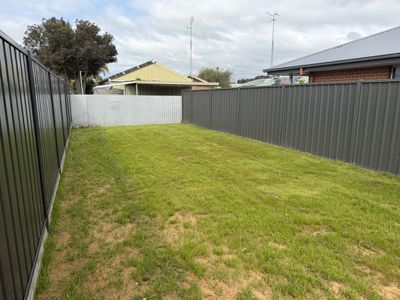 28 Lewis Crescent, Finley