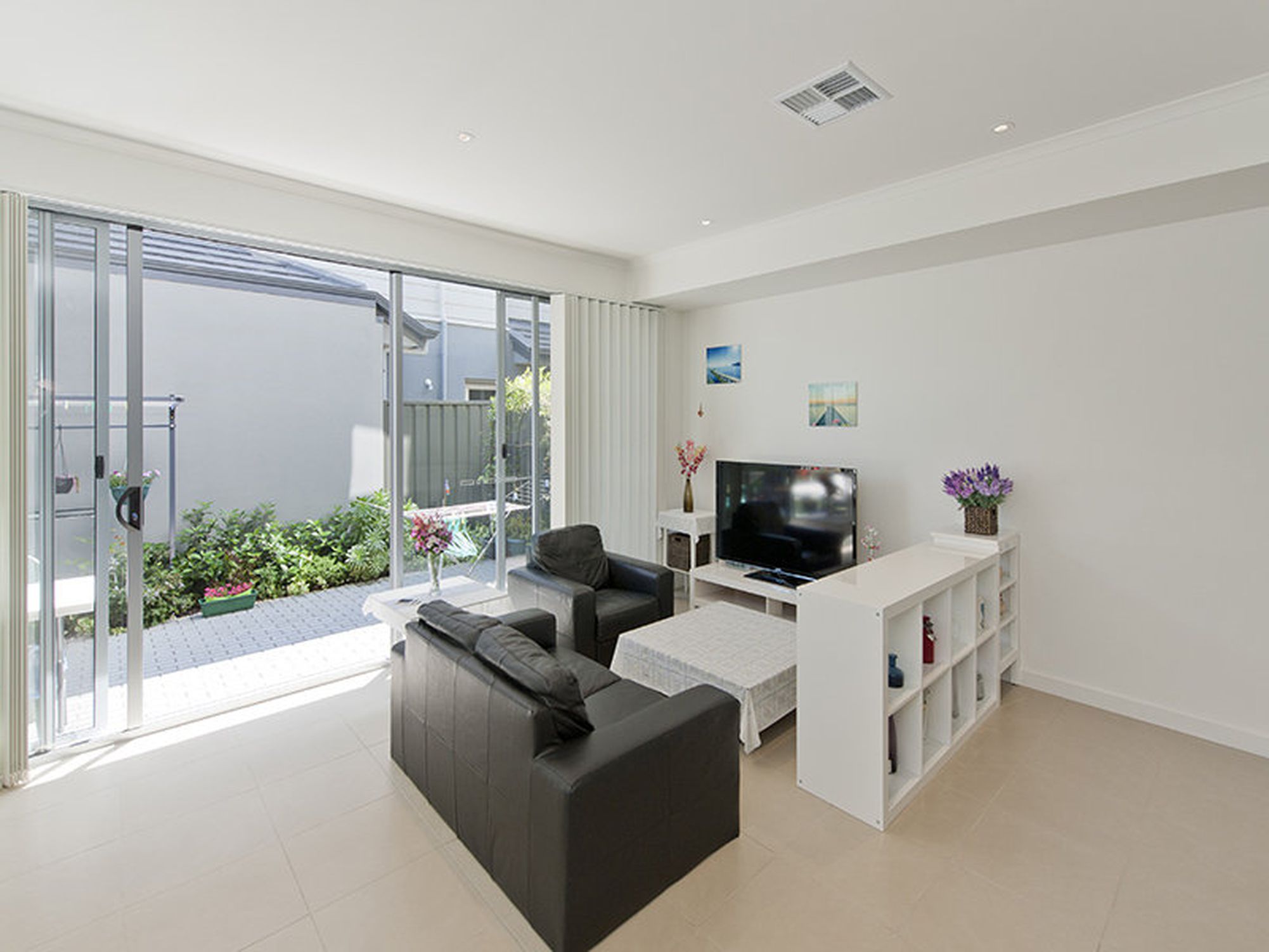 4A Gulnare Grove, Northgate