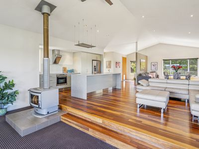 100 Jacksons Road, Franklin