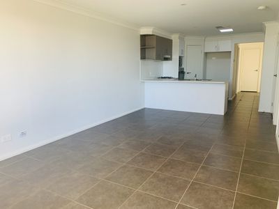 33B Champagne Drive, Dubbo