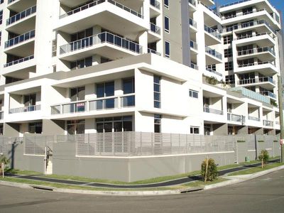 14 / 2-12 Young Street, Wollongong
