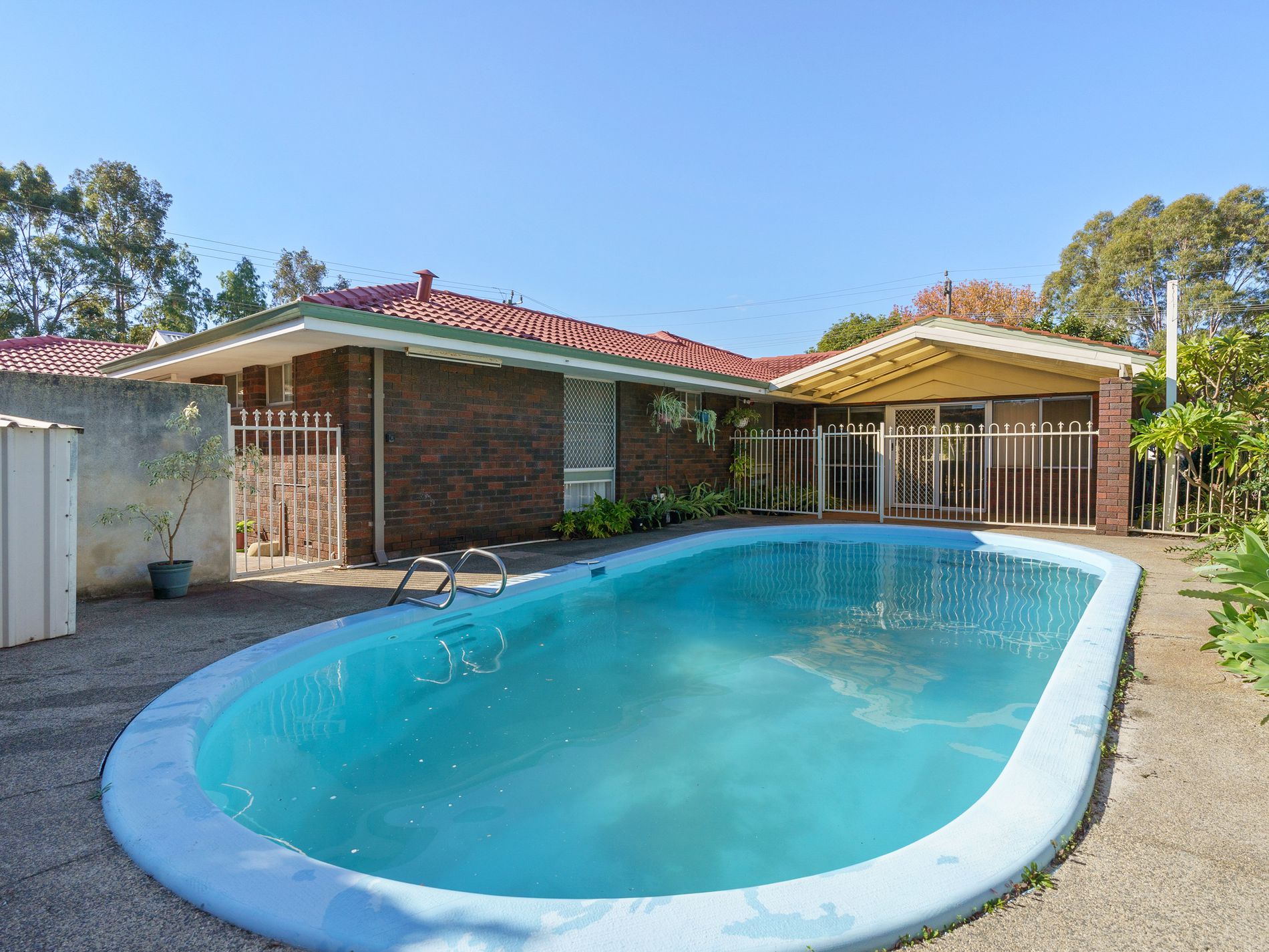 5 Bartling Crescent, Bateman Hartanto Properties