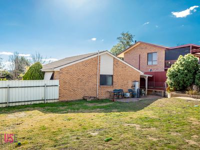 30 Crest Park Parade, Queanbeyan West