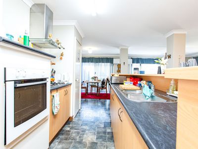 12 Sparrow Crescent, Broadwater