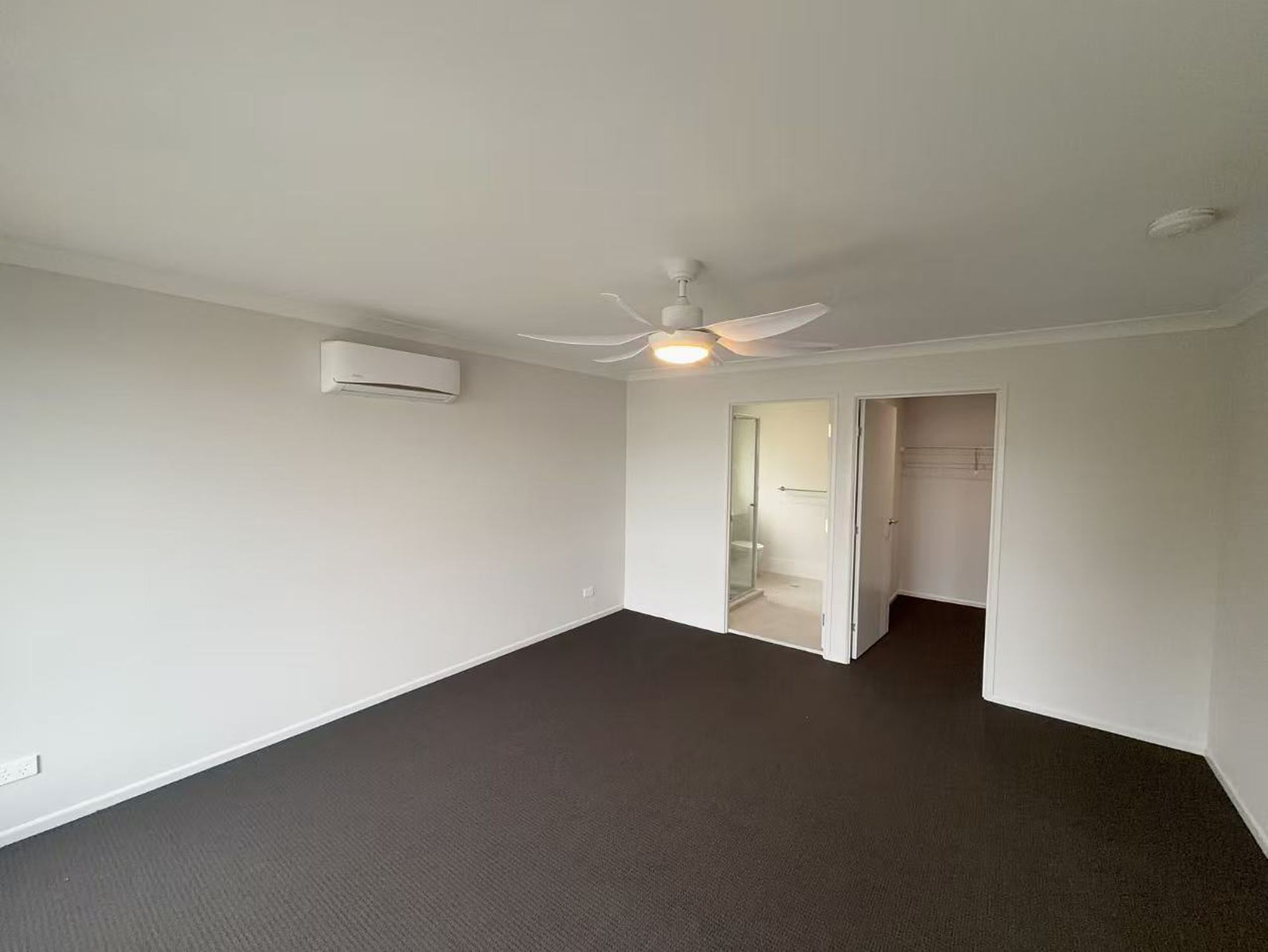 50 Knightsbridge Street, Pallara