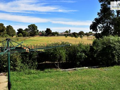 14 Streeton Drive, Shepparton