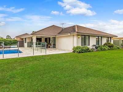 16 Kemp Court, Helena Valley