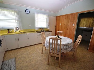 16 Beauty Avenue, Mount Beauty