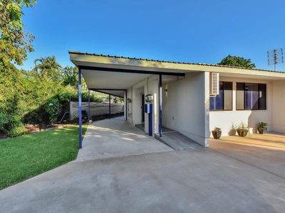 7 Schombacher Cct, Moulden