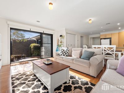 2 / 227 Outlook Drive, Dandenong North