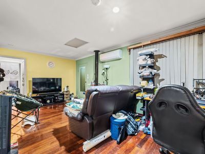 21 Woolgar Way, Lockridge