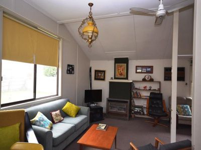 19 Freeburgh Avenue , Mount Beauty