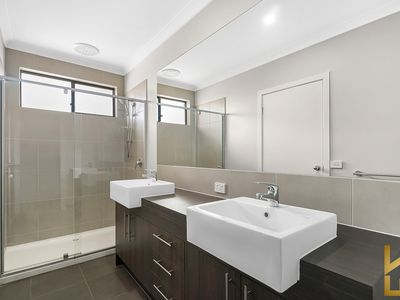 127 Stanmore Crescent, Wyndham Vale