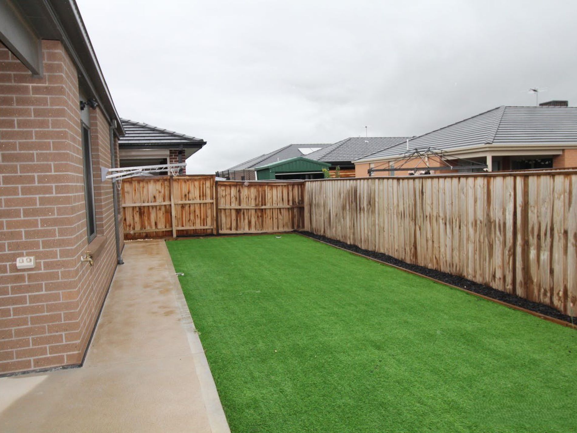 11 Honeycomb Avenue, Manor Lakes