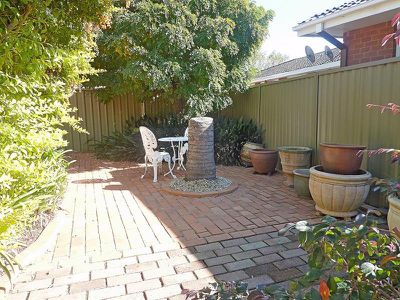16 Stoney Creek Rd, Beverly Hills