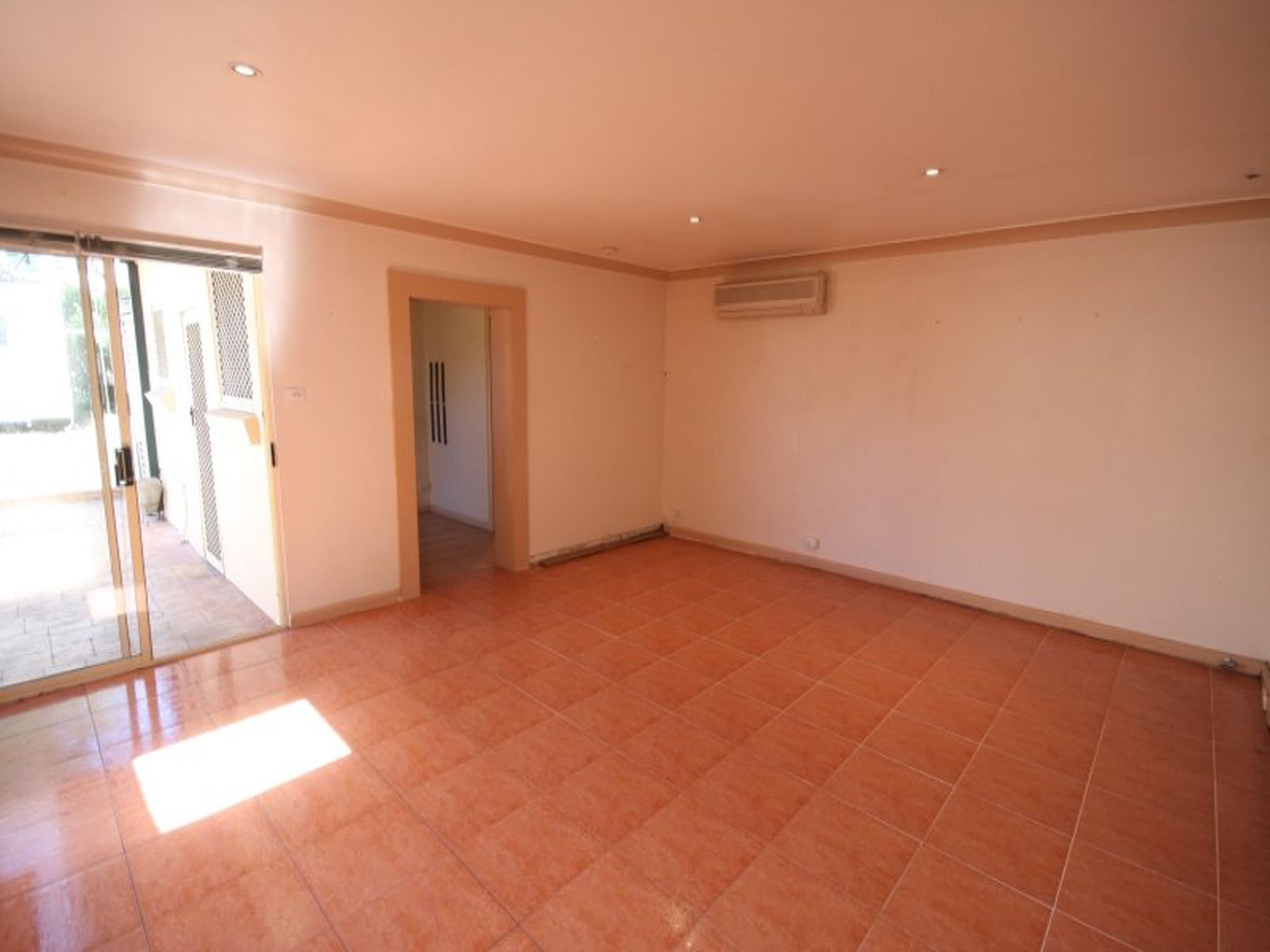 37 Queen Street, Botany