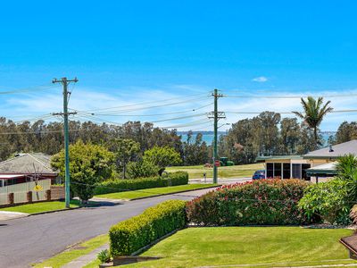 44 Echuca Crescent, Koonawarra