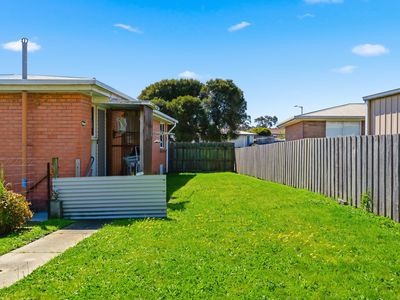 4 Quinn Avenue, George Town