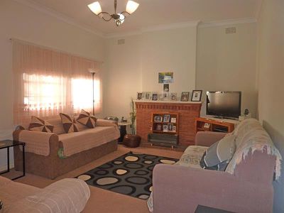 22 Mona Rd, Riverwood
