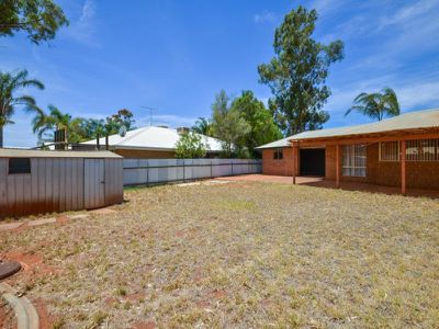 22 Cavalier Crescent, Boulder