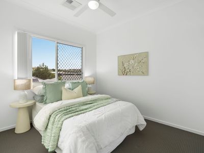 15 Santiago Crescent, Spring Mountain