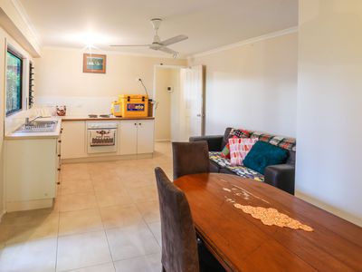 62 Country Road, Cannonvale