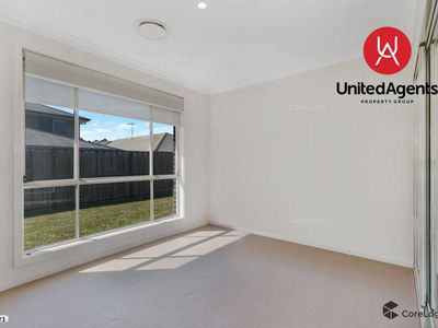 10 Clarence Drive, Elizabeth Hills