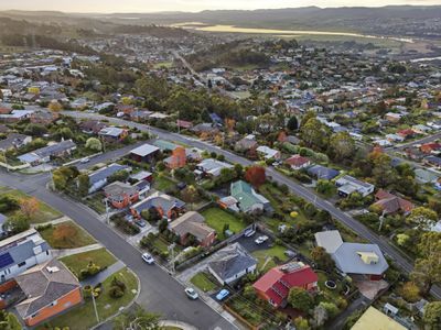 31 New World Avenue, Trevallyn