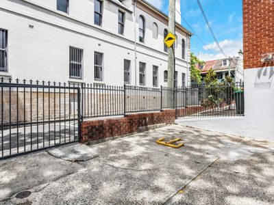 2 / 69 Pitt Street, Redfern