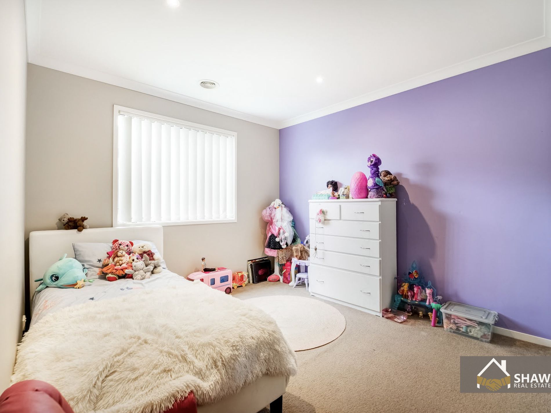 6 Field Street, Manor Lakes