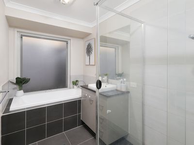 7 Alabaster Drive, Logan Reserve