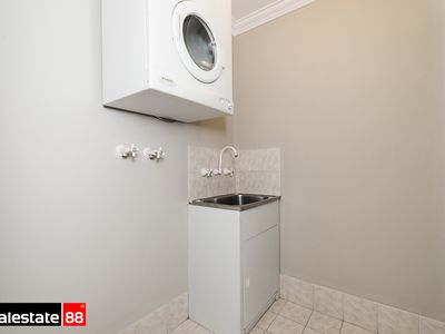E5 (13)  /  88 Royal Street, East Perth