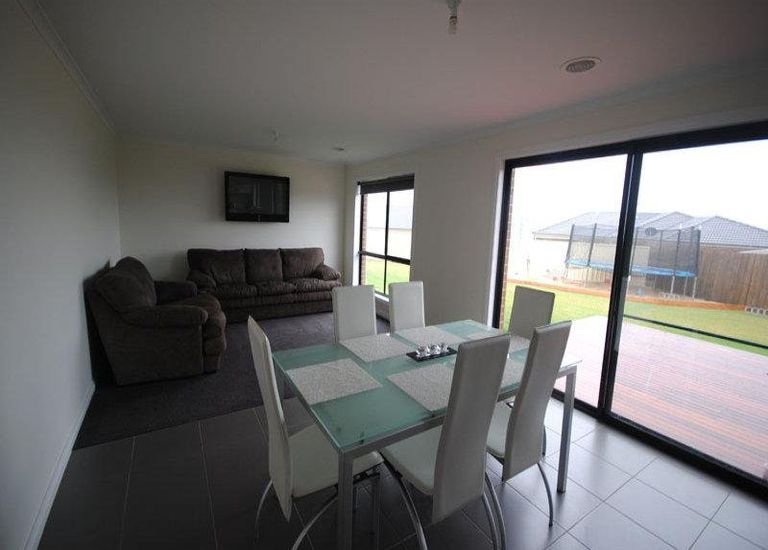 17 Coastal Court, Portland