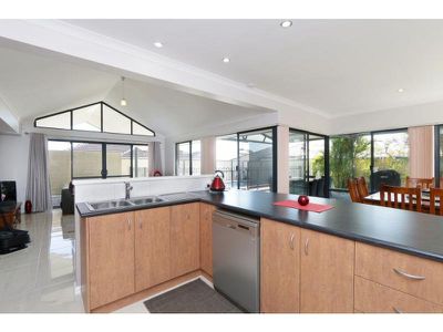 34 Barfield Road, Hammond Park