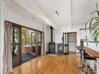 8B Panorama Road, Clifton