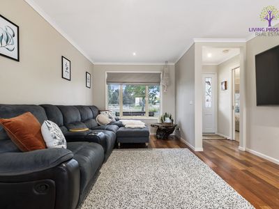 2 Wardrope Court, Wyndham Vale