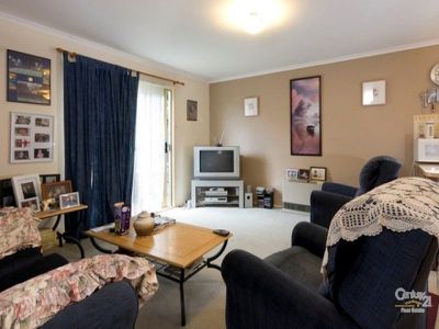 2 / 58 Willow Drive, Hampton Park