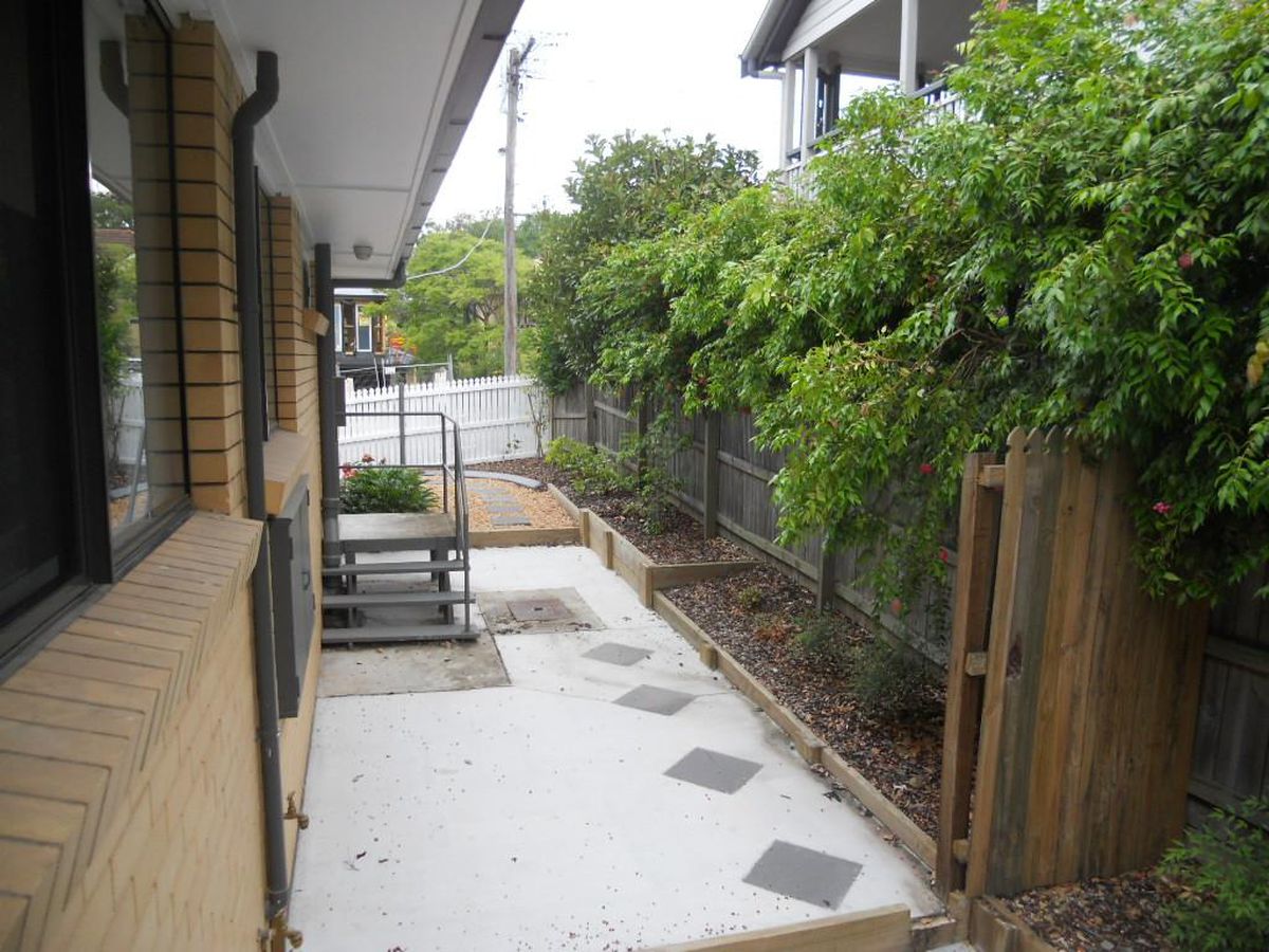 2 / 140 Arthur Terrace, Red Hill