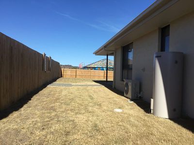 2 / 43 Myrtleford Crescent, Cambooya