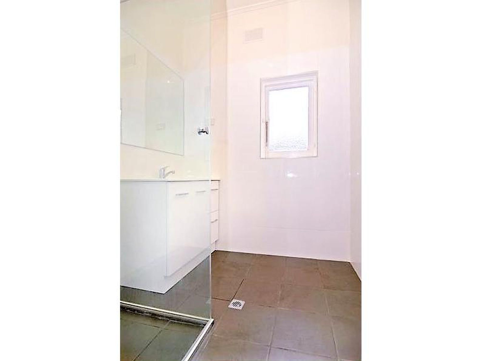 11 Neville Avenue, Clarence Gardens